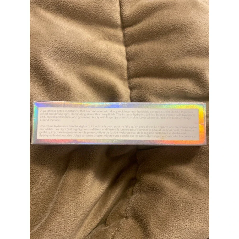 BECCA discontinued light
